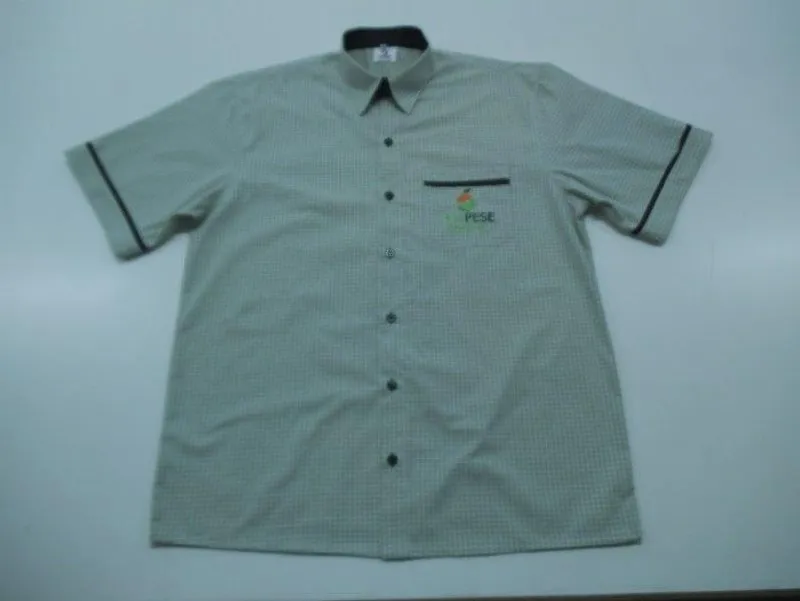 Imagem ilustrativa de Camisas sociais masculinas para uniforme